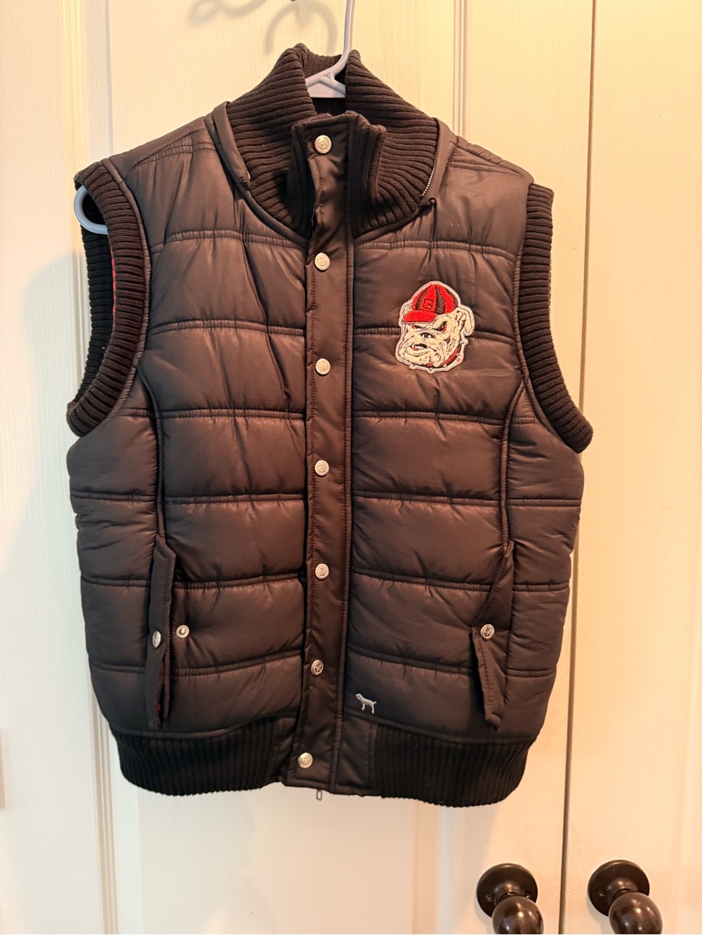 Victoria Secrets PINK UGA Black Puffer Vest Sz L